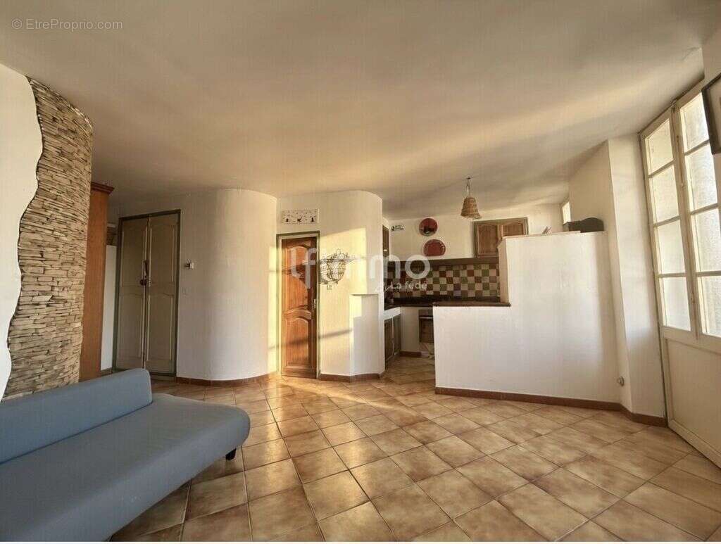 Appartement à MARSEILLE-6E