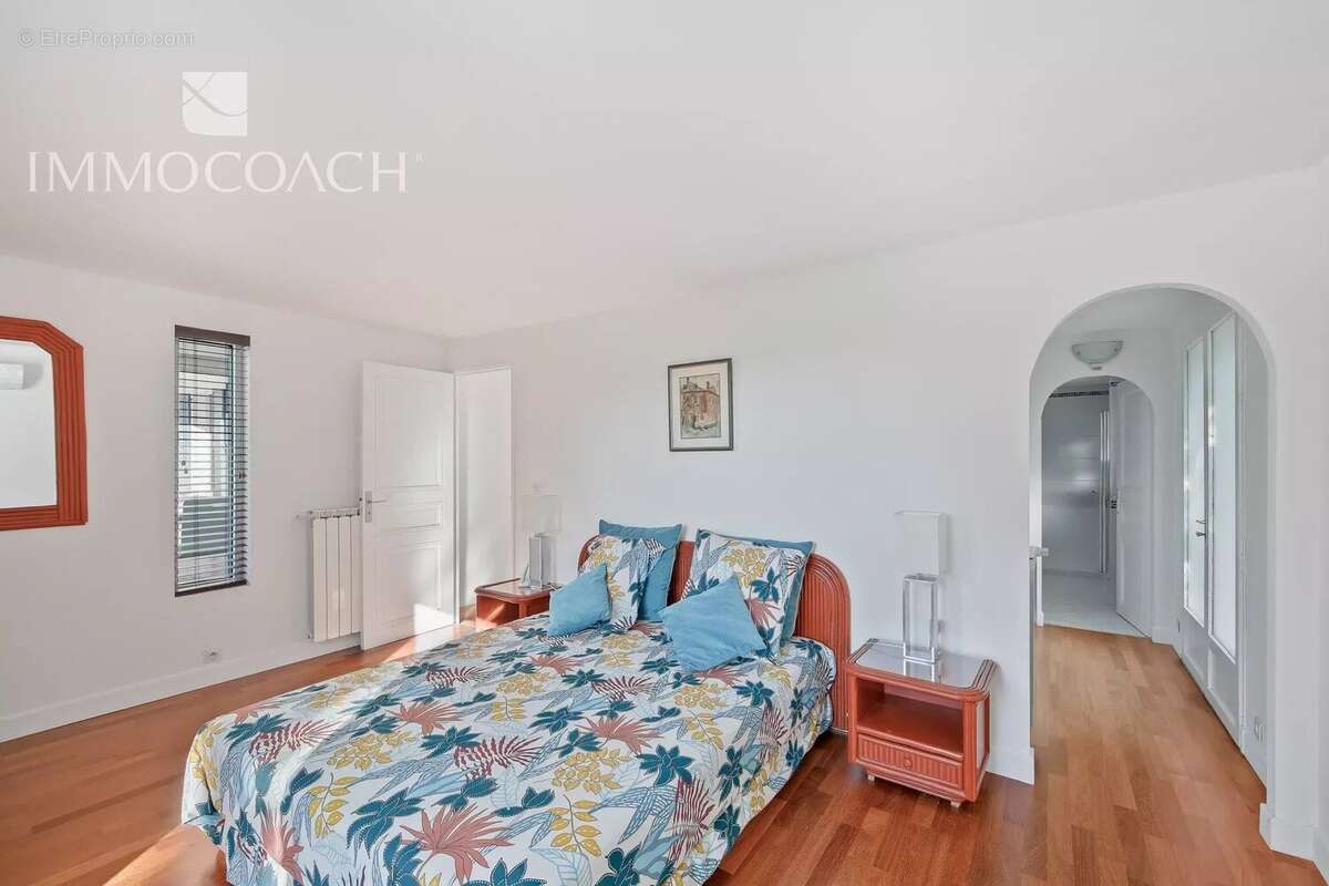 Maison à CARQUEIRANNE