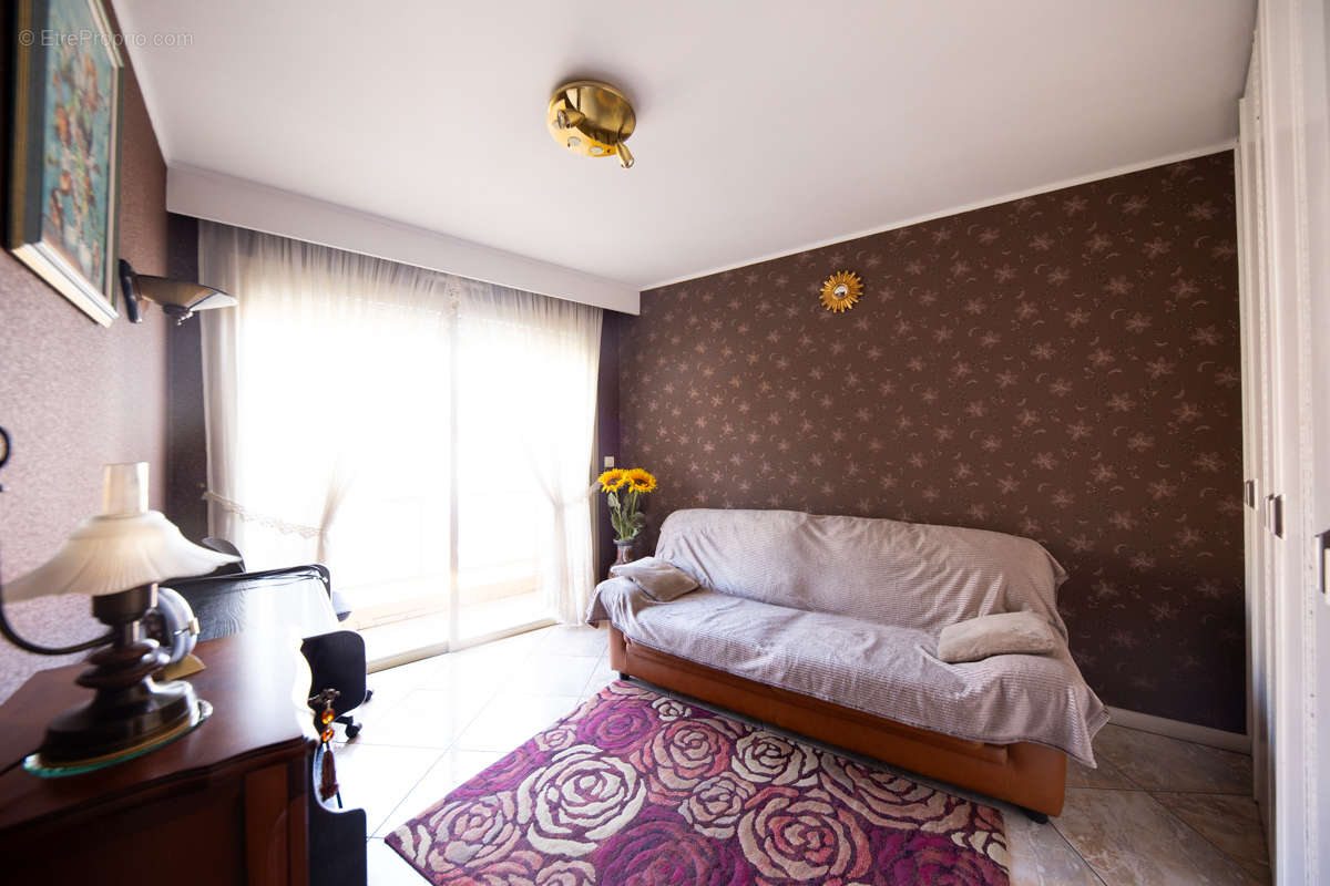 Appartement à MANDELIEU-LA-NAPOULE