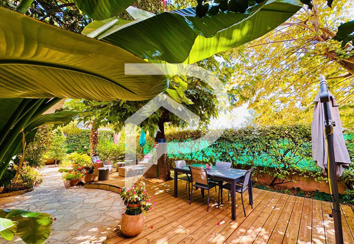 Maison à LA VALETTE-DU-VAR