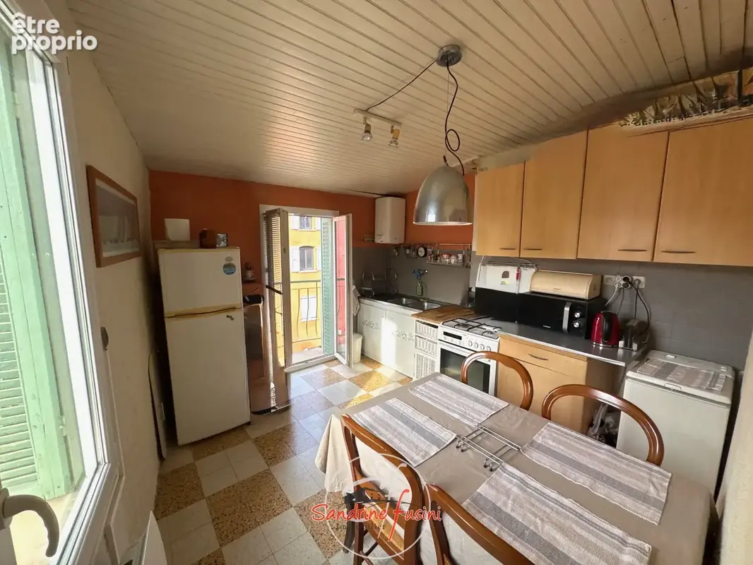 BOUYON, Belle maison de village traversante et lumineuse de type 3 pièce avec terrasse - photo 5