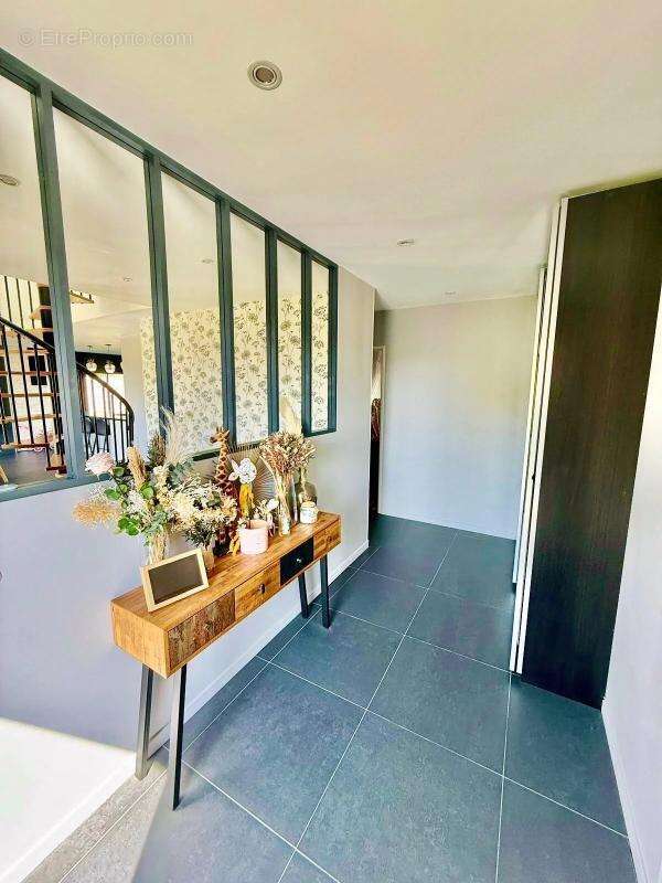 Maison à SAINT-GENIX-SUR-GUIERS