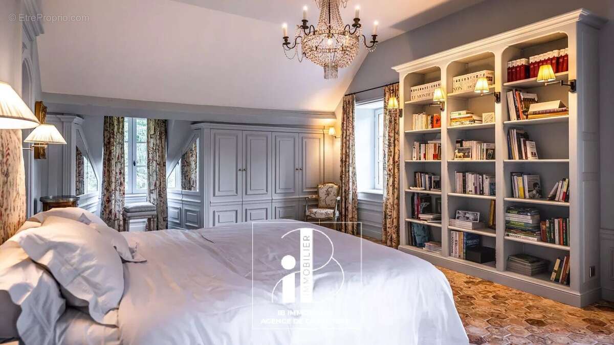 Maison à FONTAINEBLEAU