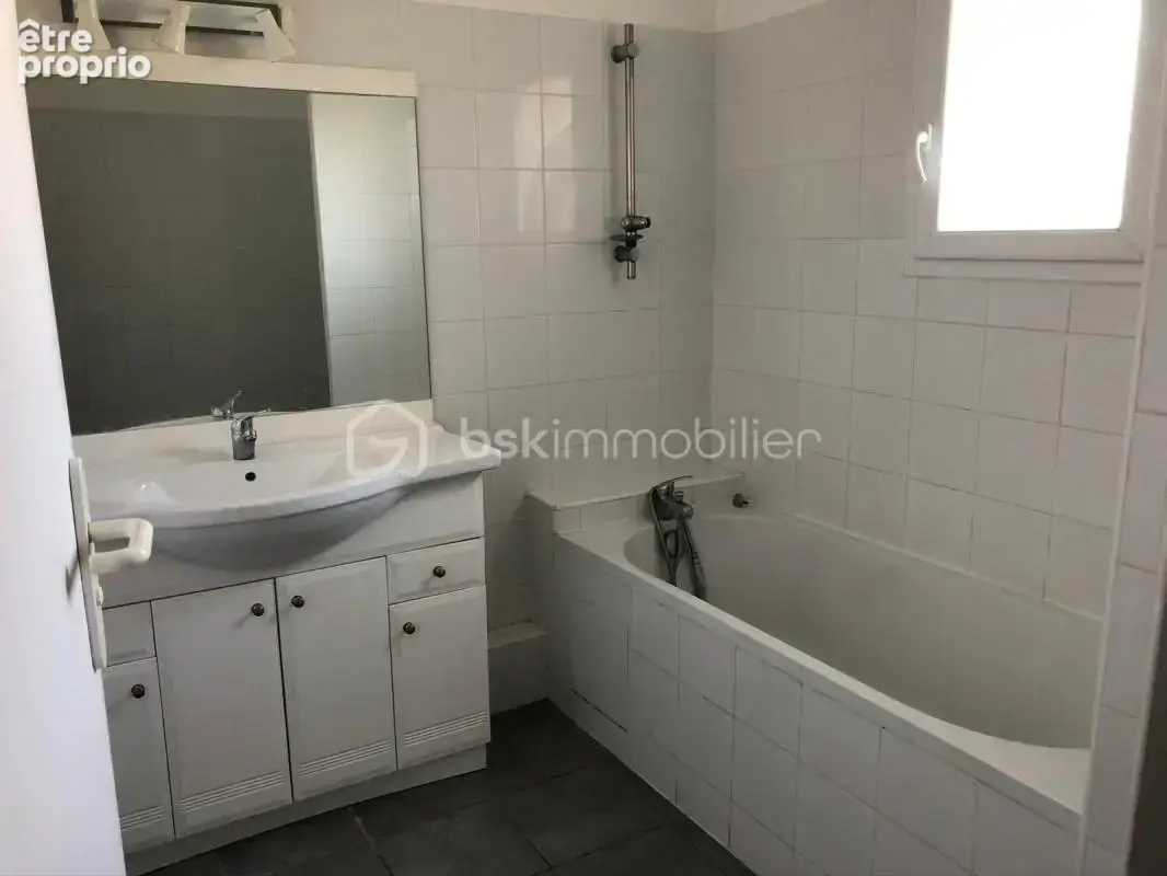 Belle maison en pierre de 123m2 sur son terrain clos de 1500m2 à Mouleydier - photo 6