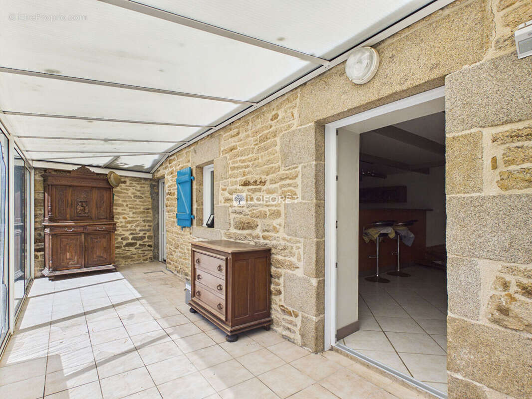 Maison à POULDREUZIC