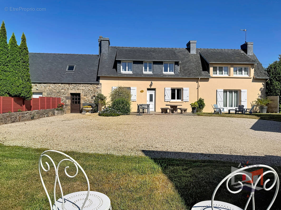 Maison à PLEUMEUR-BODOU