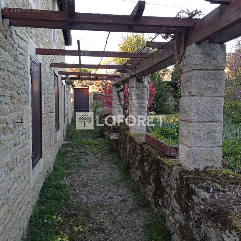 Maison à POUILLY-EN-AUXOIS