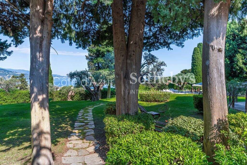 Appartement à ROQUEBRUNE-CAP-MARTIN