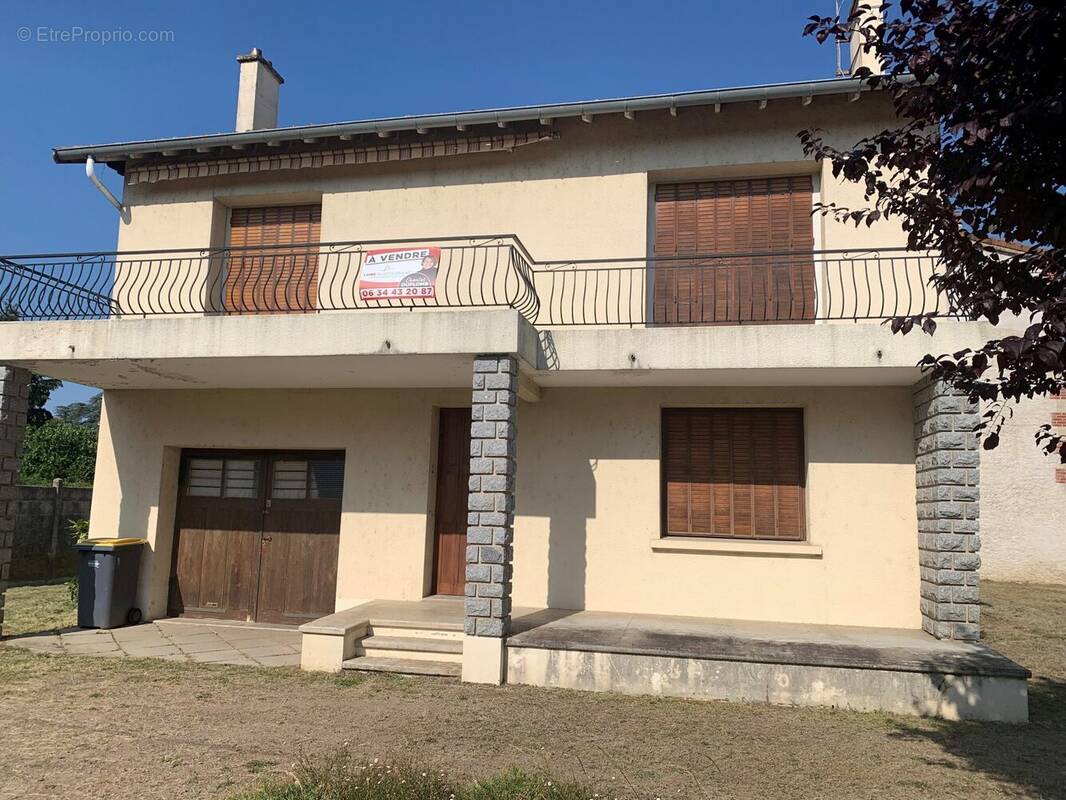 Maison à SAINT-JUST-SAINT-RAMBERT