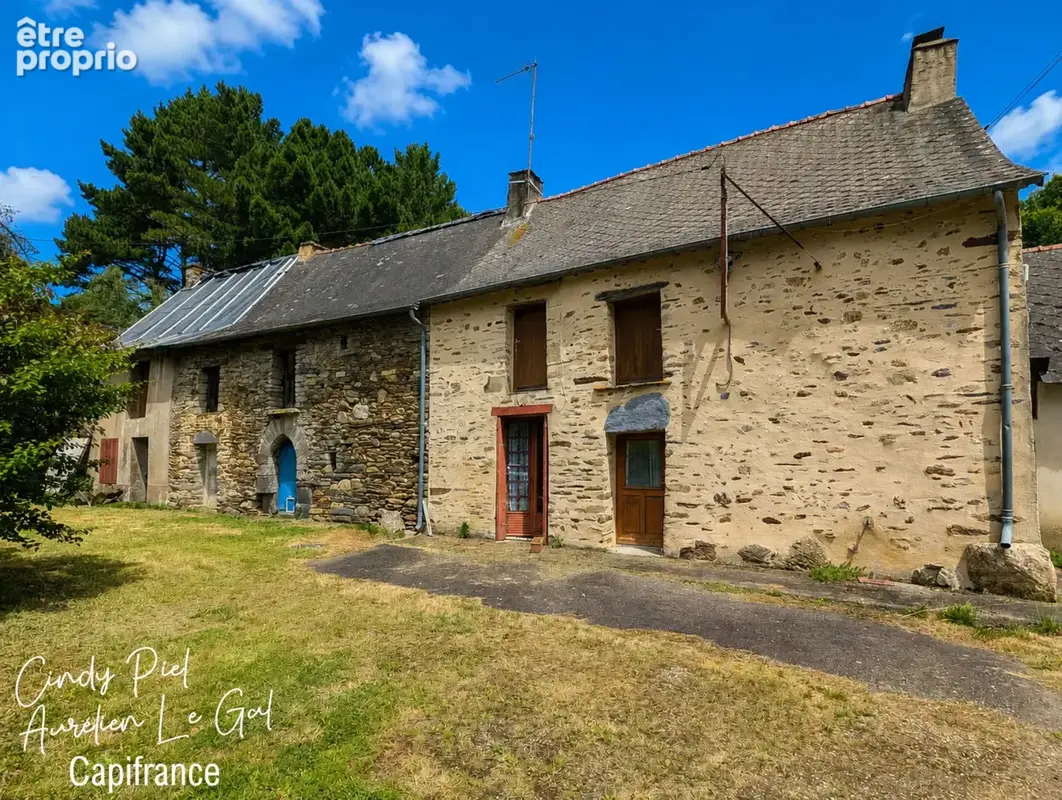 Maison à CARENTOIR