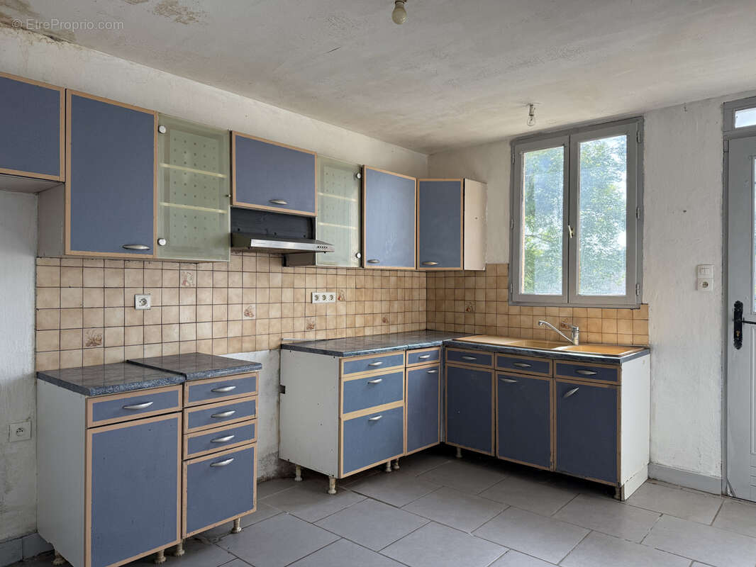 Maison à MONTIGNY-LES-MONTS