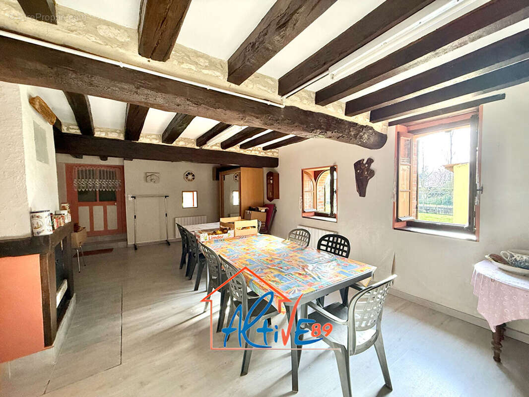 Maison à GUERCHY