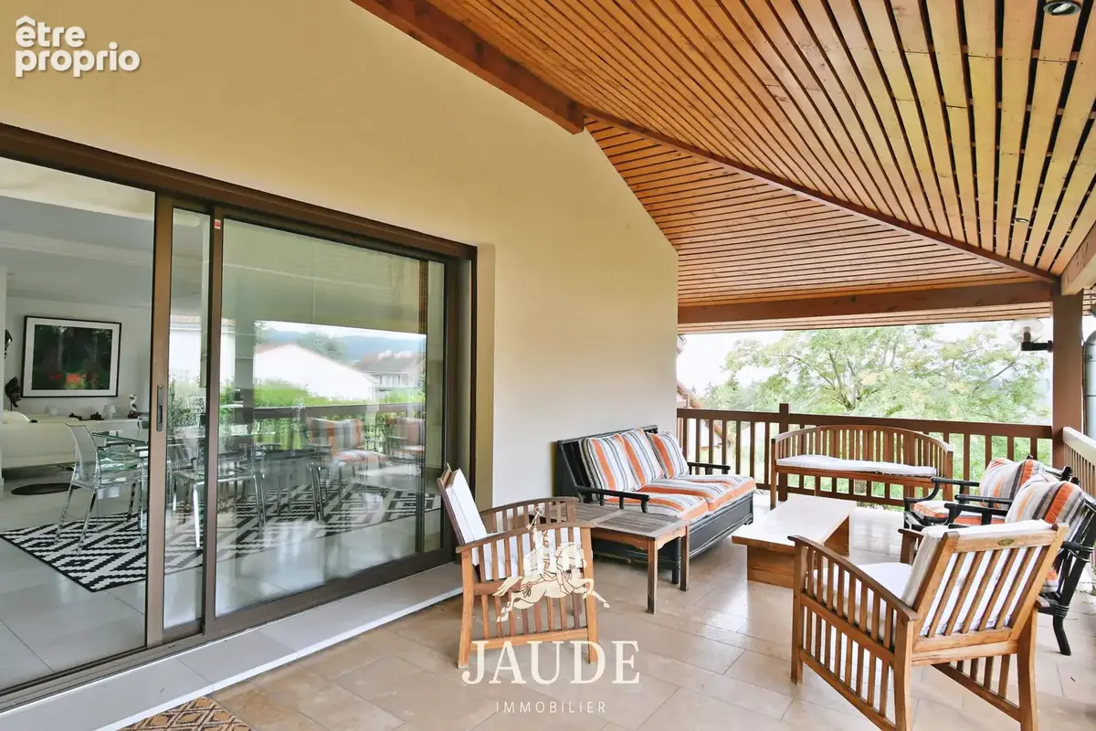 Maison d’architecte de Standing de 277 m2 avec sous-sol complet, terrasses et terrain de 4 110 m2   La Glacièr - photo 18