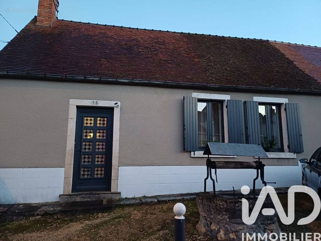 Photo 1 - Maison à DUN-SUR-AURON