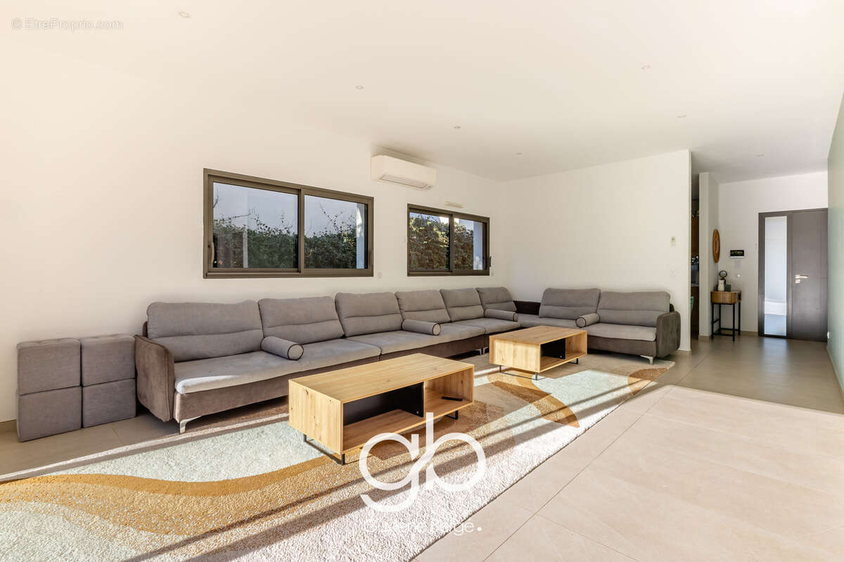 Maison à LANSARGUES