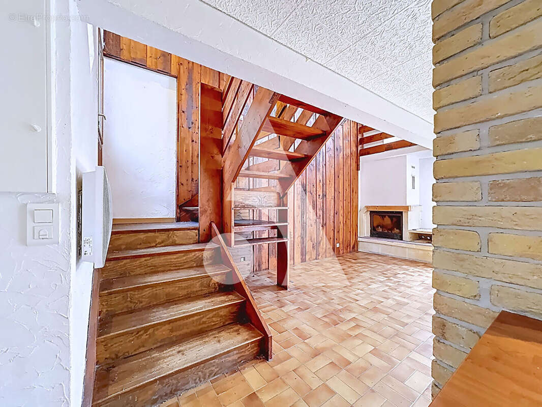 Maison à ROZIER-EN-DONZY