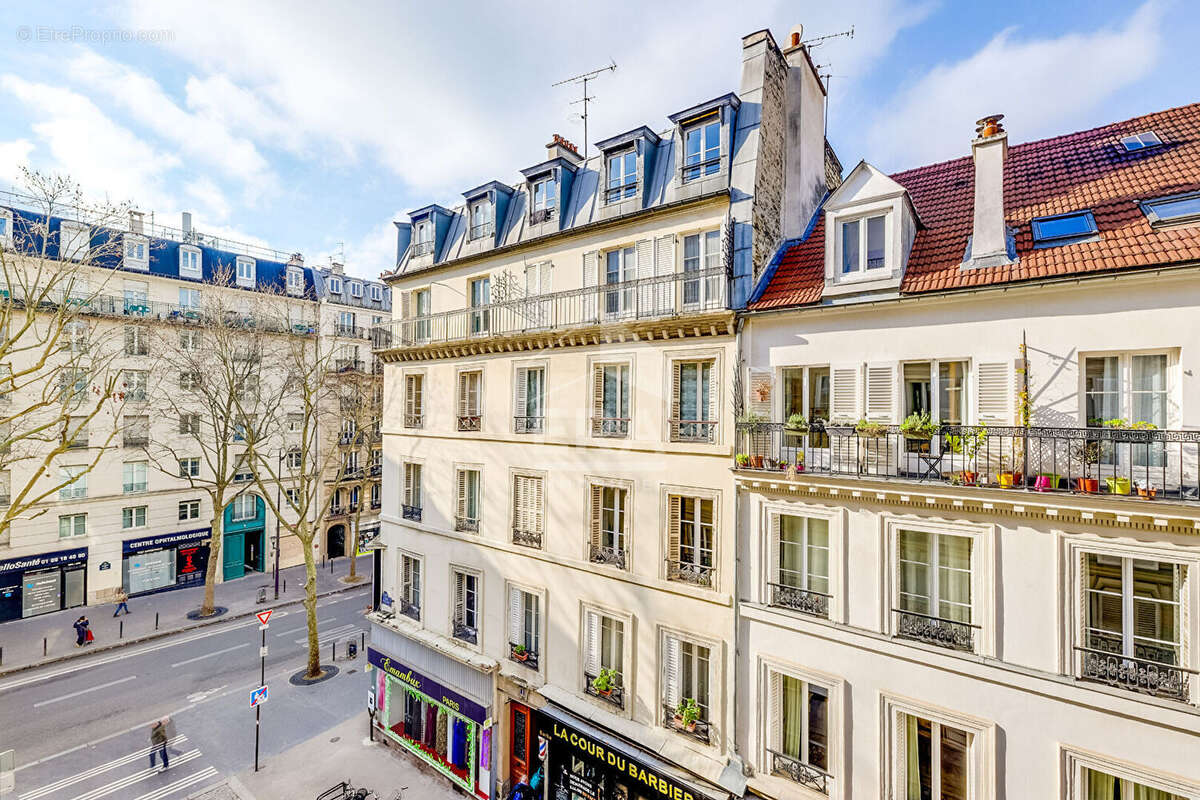 Appartement à PARIS-17E