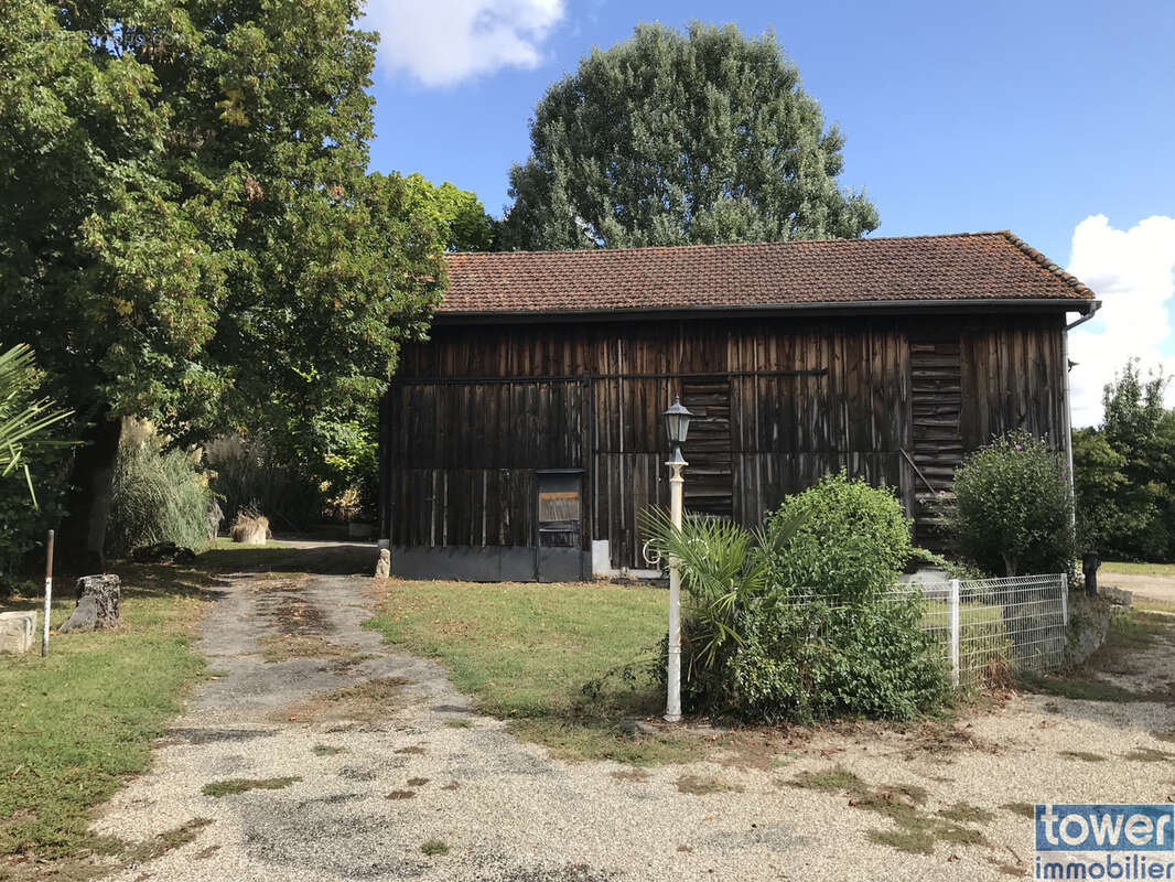 Maison à SAINT-PIERRE-DE-CLAIRAC