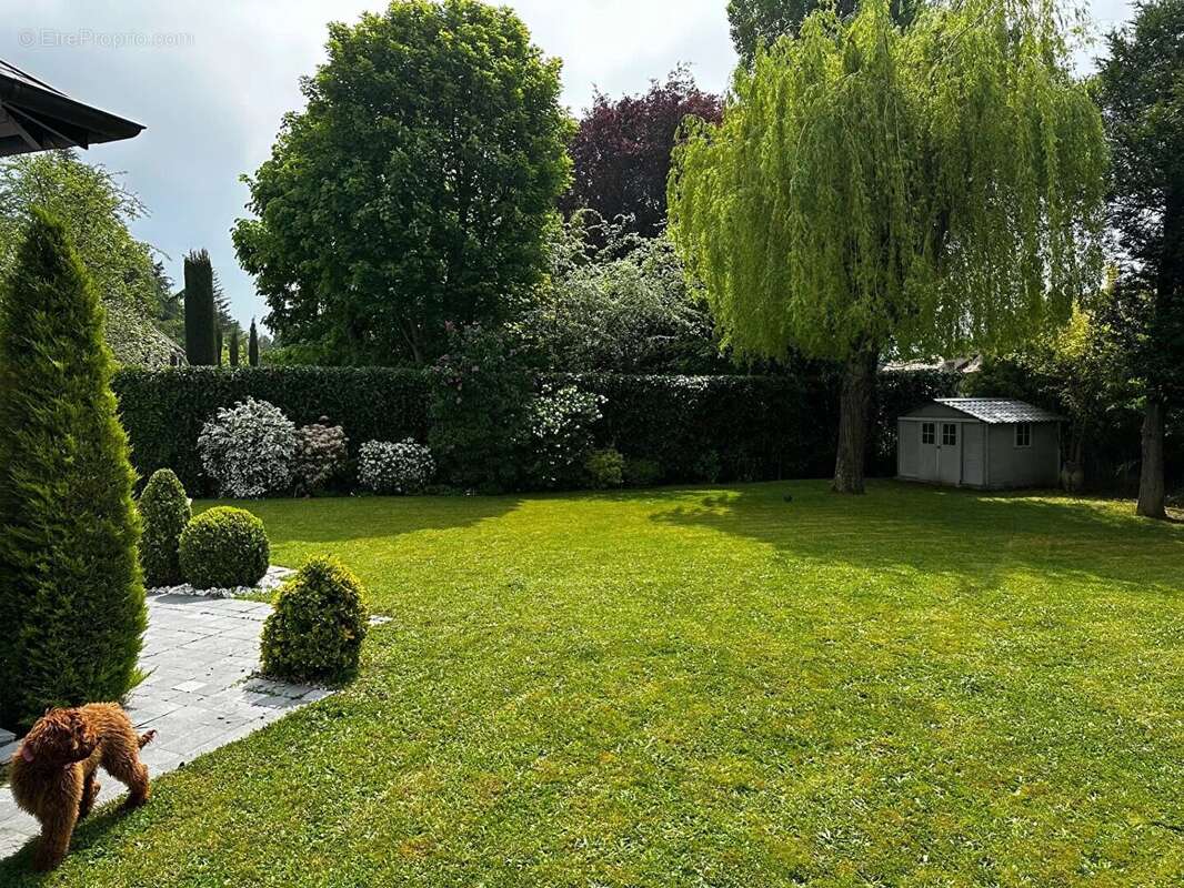 Maison à SAINT-NOM-LA-BRETECHE