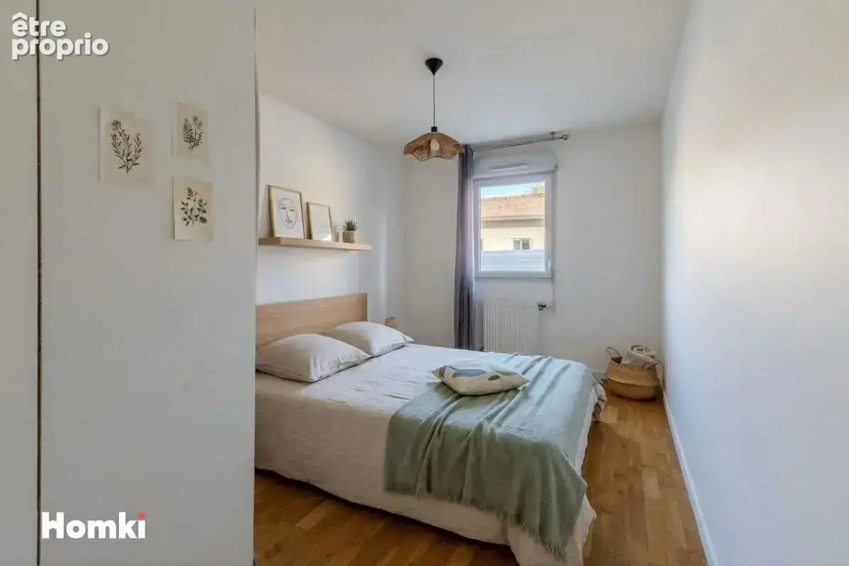 Appartement T3 de 70 m² à Villeurbanne 69100, Rue Raspail - photo 8