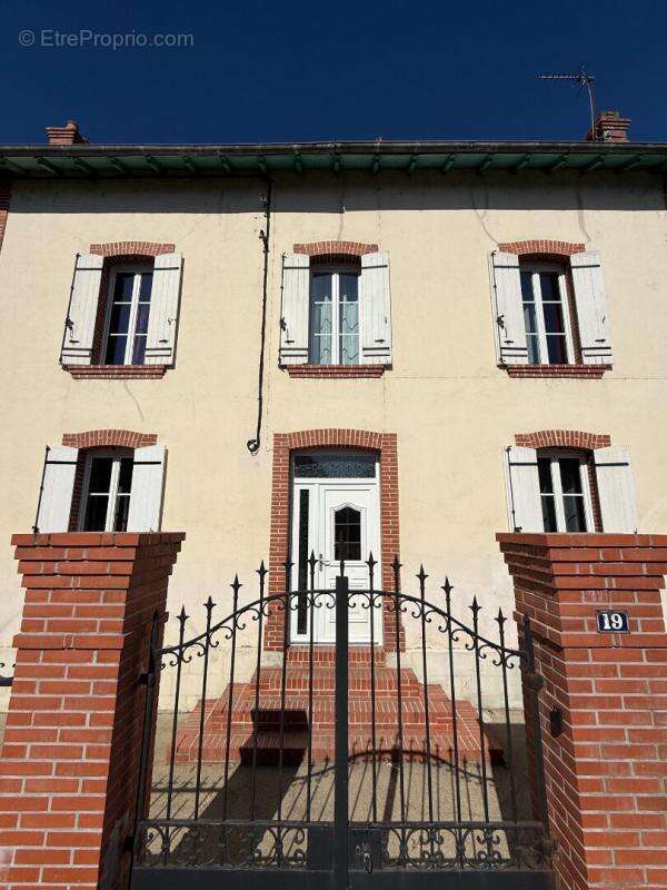 Maison à AIRE-SUR-L'ADOUR