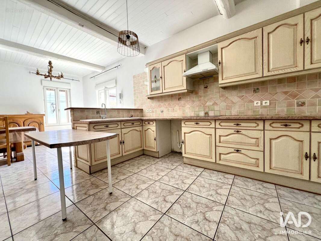 Maison 210 m² à Villeseque-Des-Corbieres  - photo 6