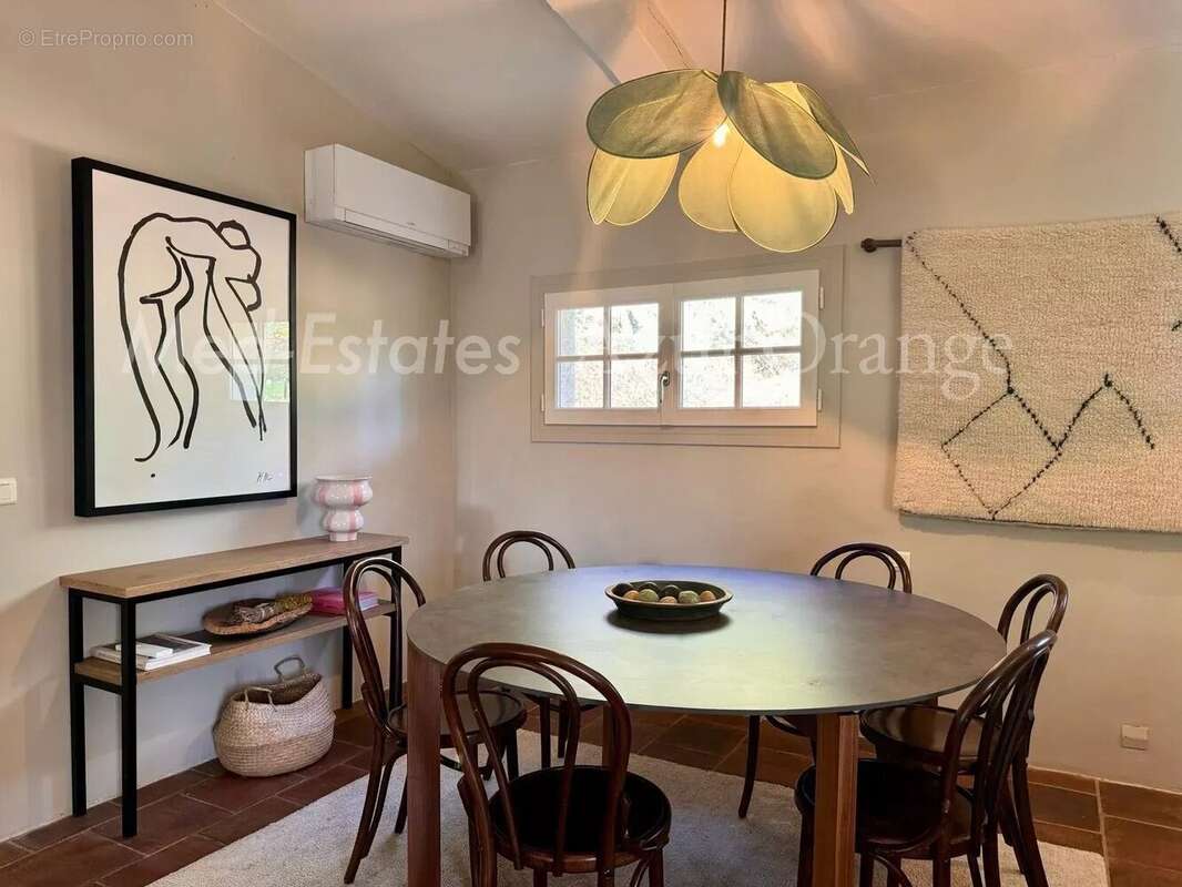 Maison à LA GARDE-FREINET