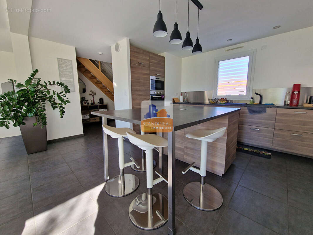 Maison à BOUGUENAIS