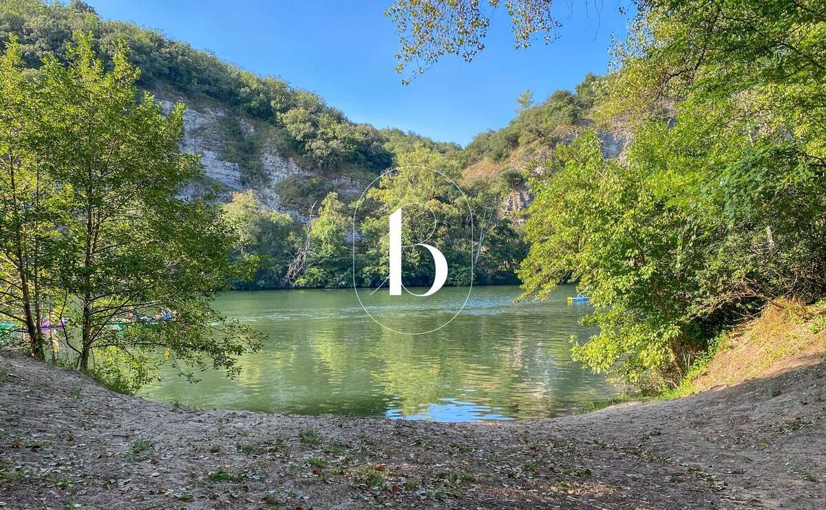 Maison à VALLON-PONT-D'ARC