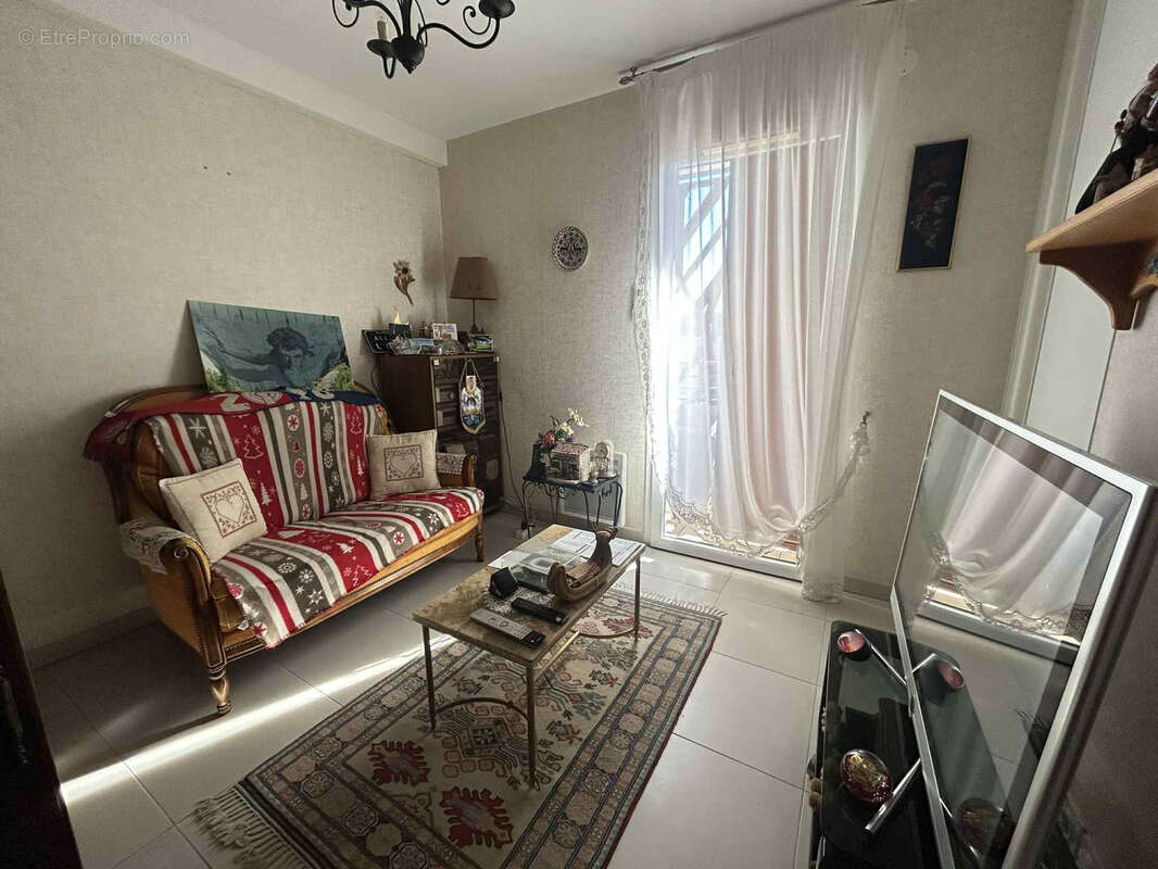 Autre à SAINT-RAPHAEL