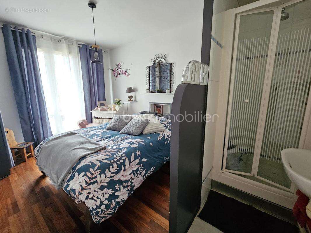 Appartement à COUBRON