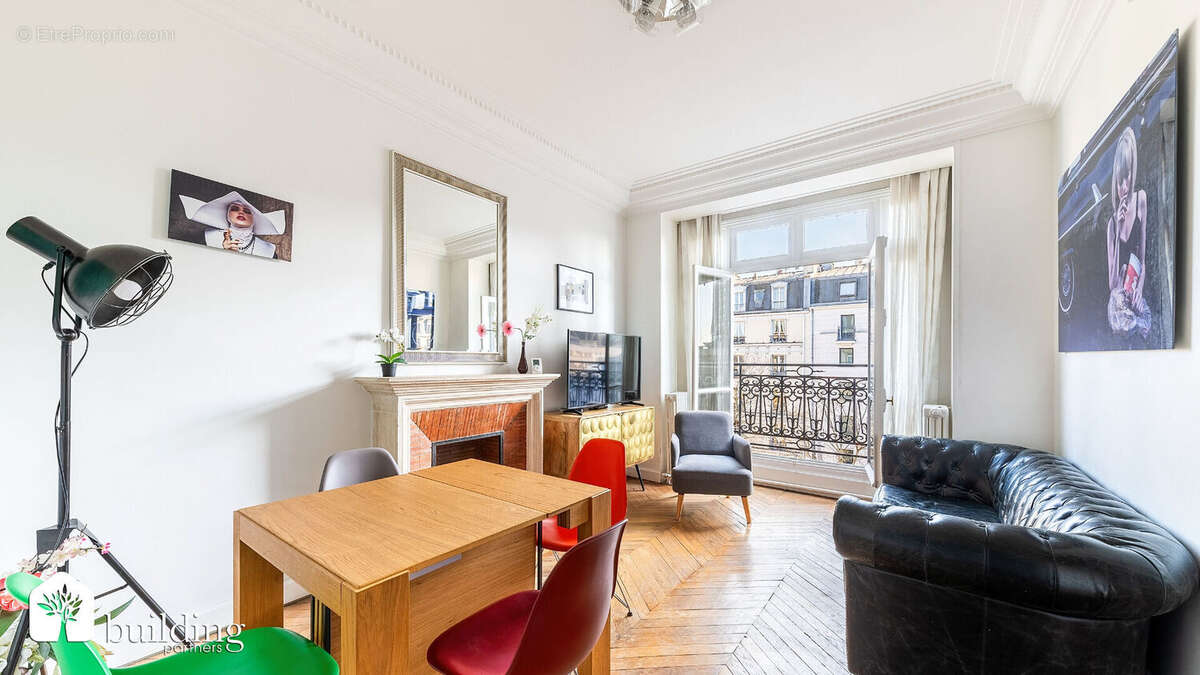 Appartement à PARIS-17E