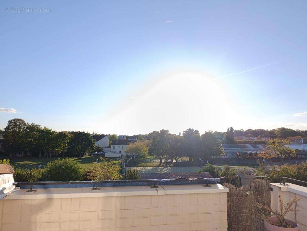 Appartement à MOISSY-CRAMAYEL