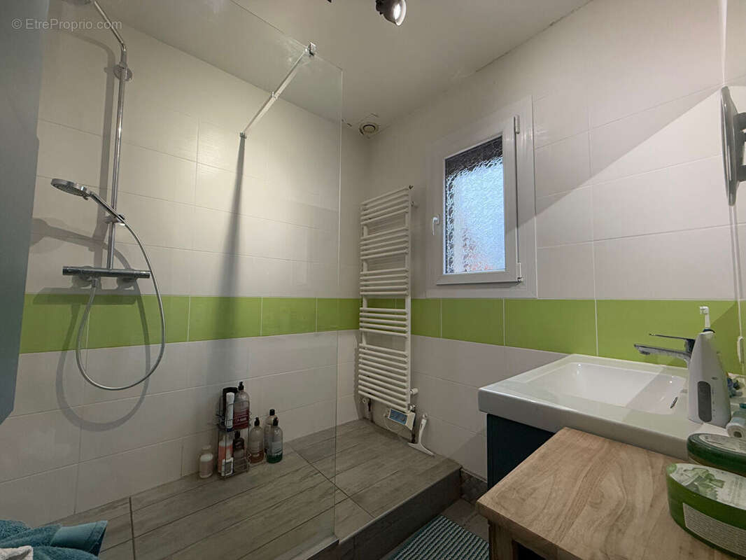 Maison à SAINT-DOULCHARD