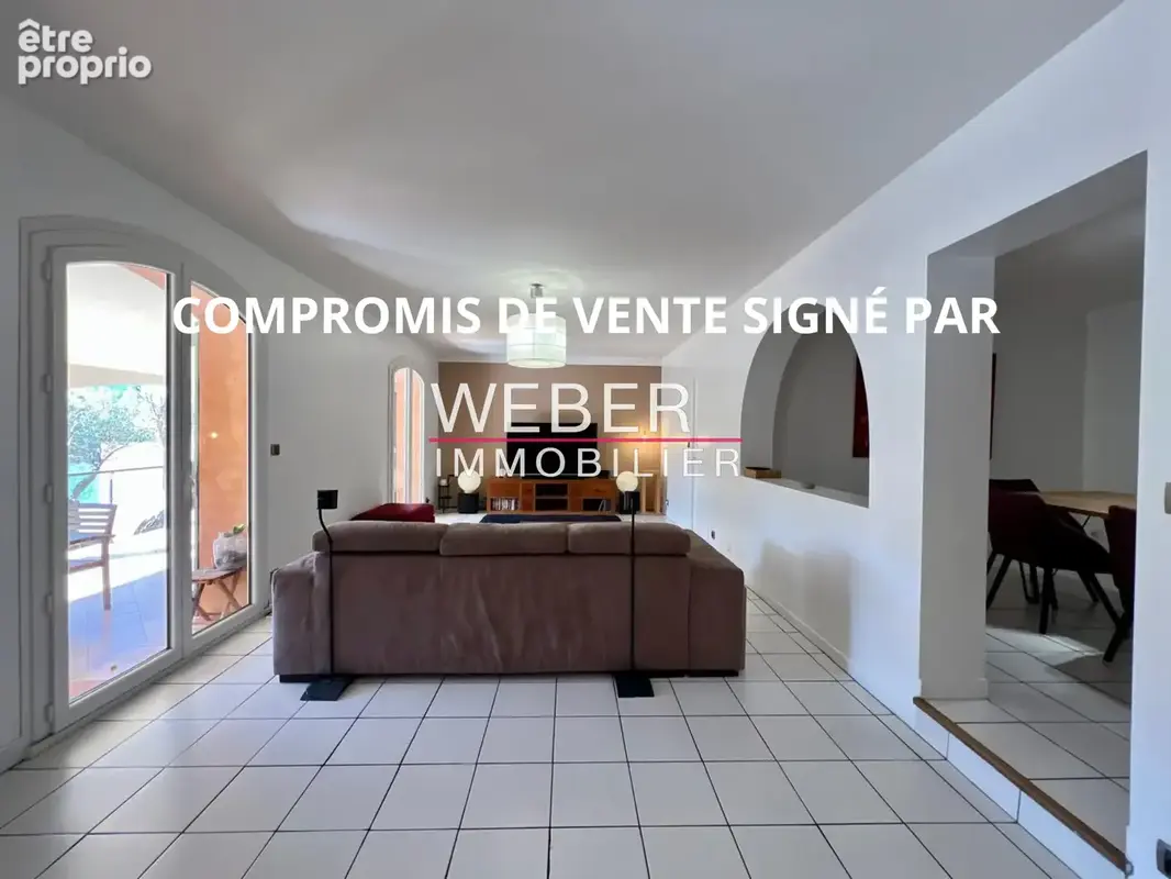 LE REVEST LES EAUX - Maison 182 m2 - 4 chambres Terrain 808 m2 - photo 6