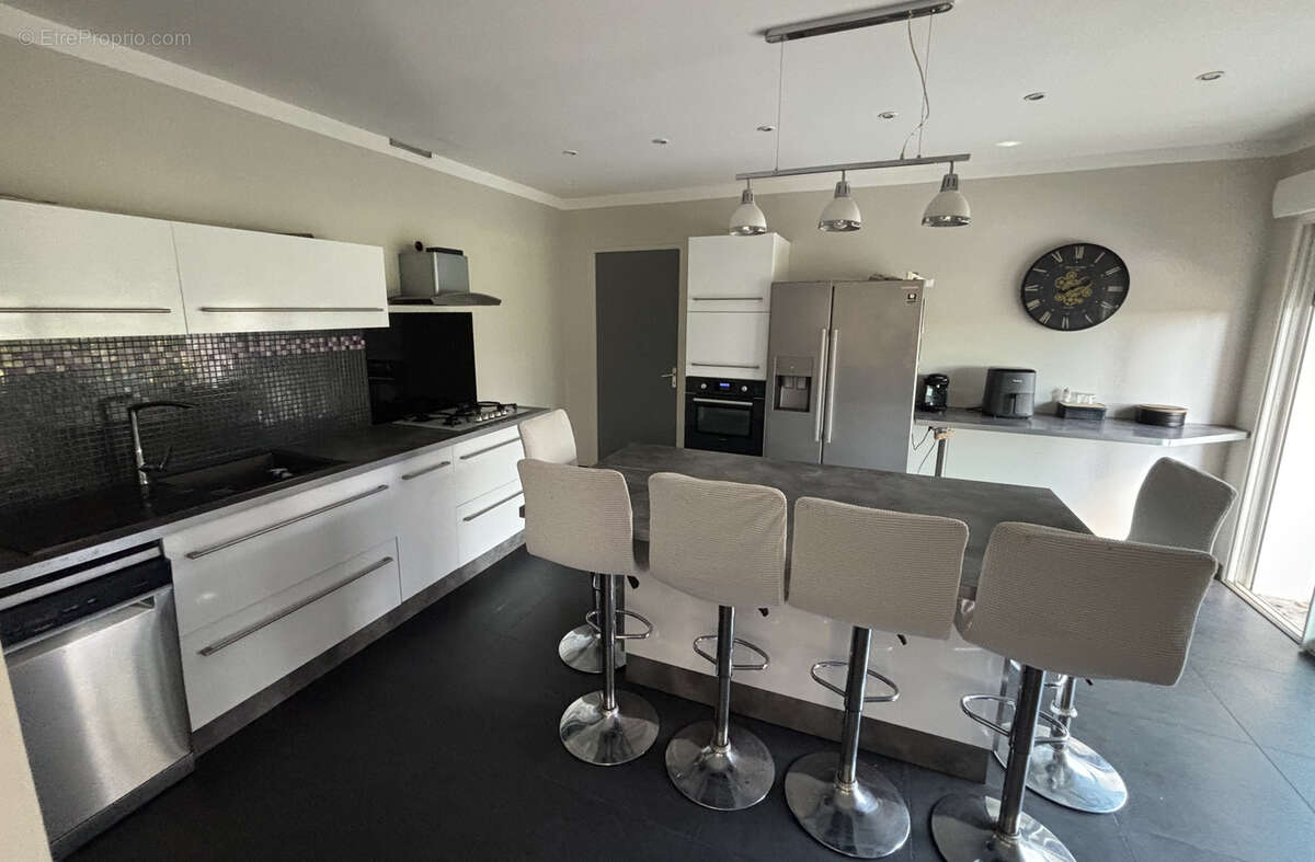 Maison à ROMANS-SUR-ISERE