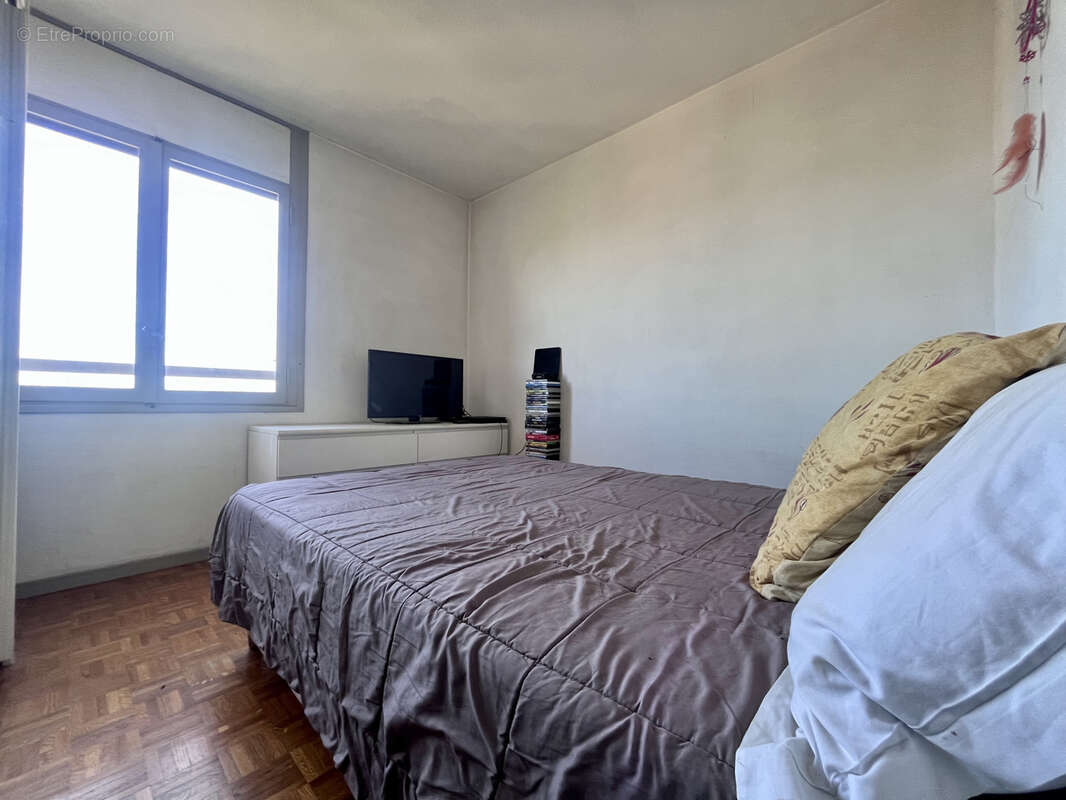 Appartement à MARSEILLE-13E