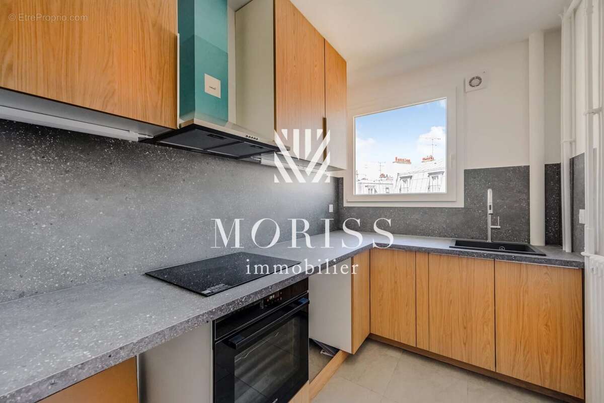 Appartement à PARIS-17E
