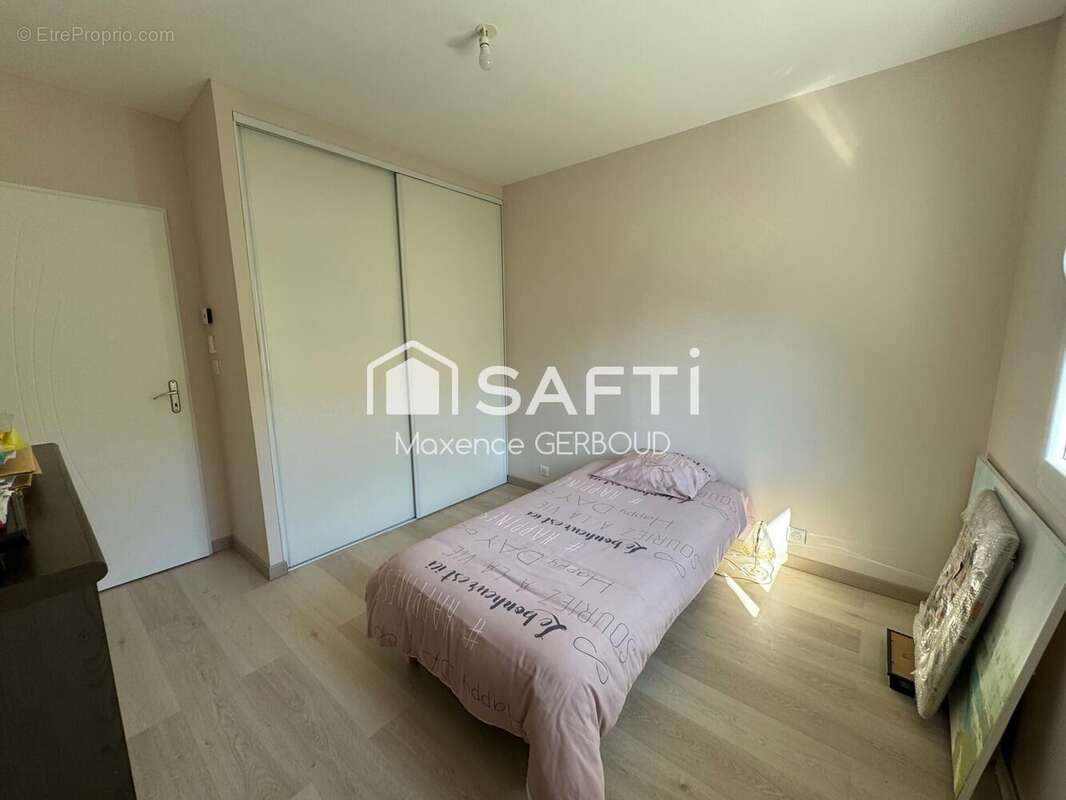 Maison 122 m² à Saint-Quentin-Sur-Isere  - photo 8