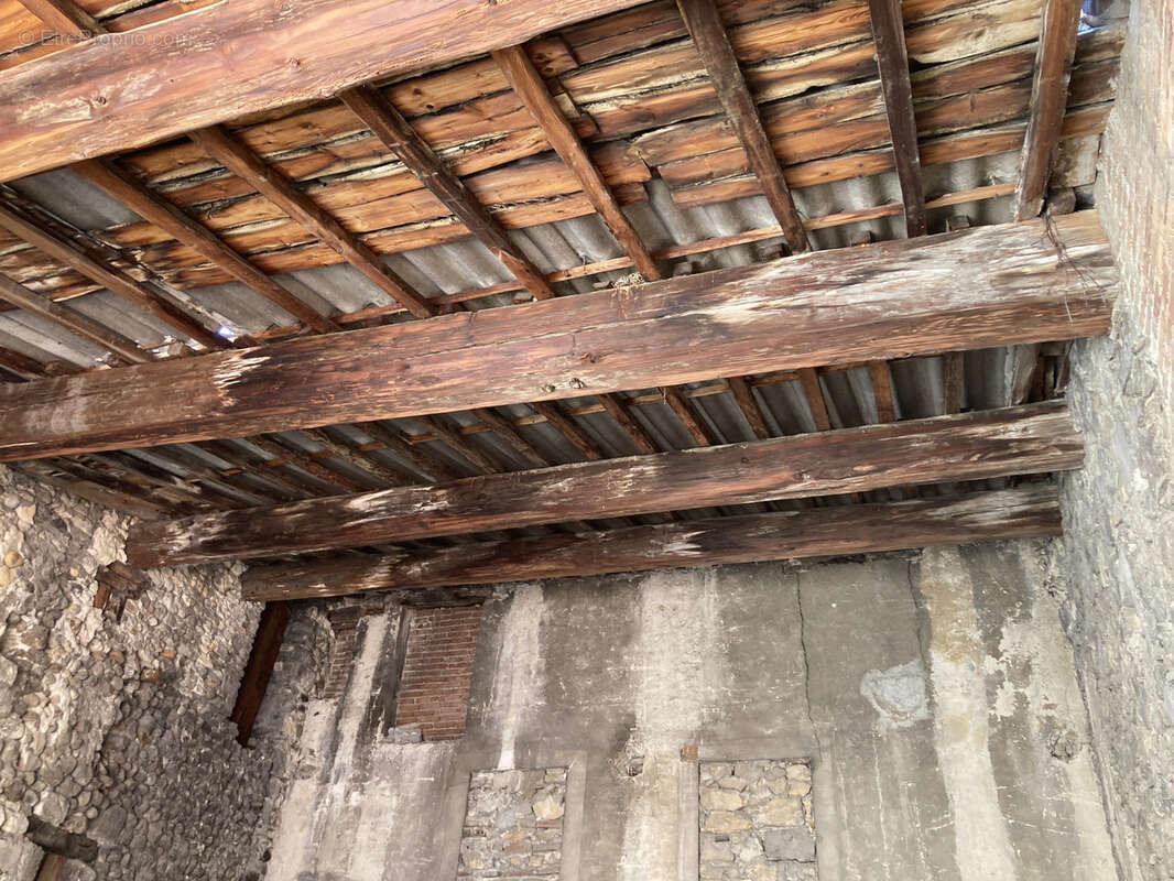 Maison à MONTELIMAR