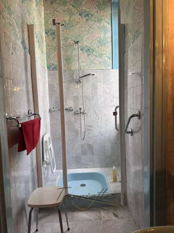 Maison à MONTELIMAR