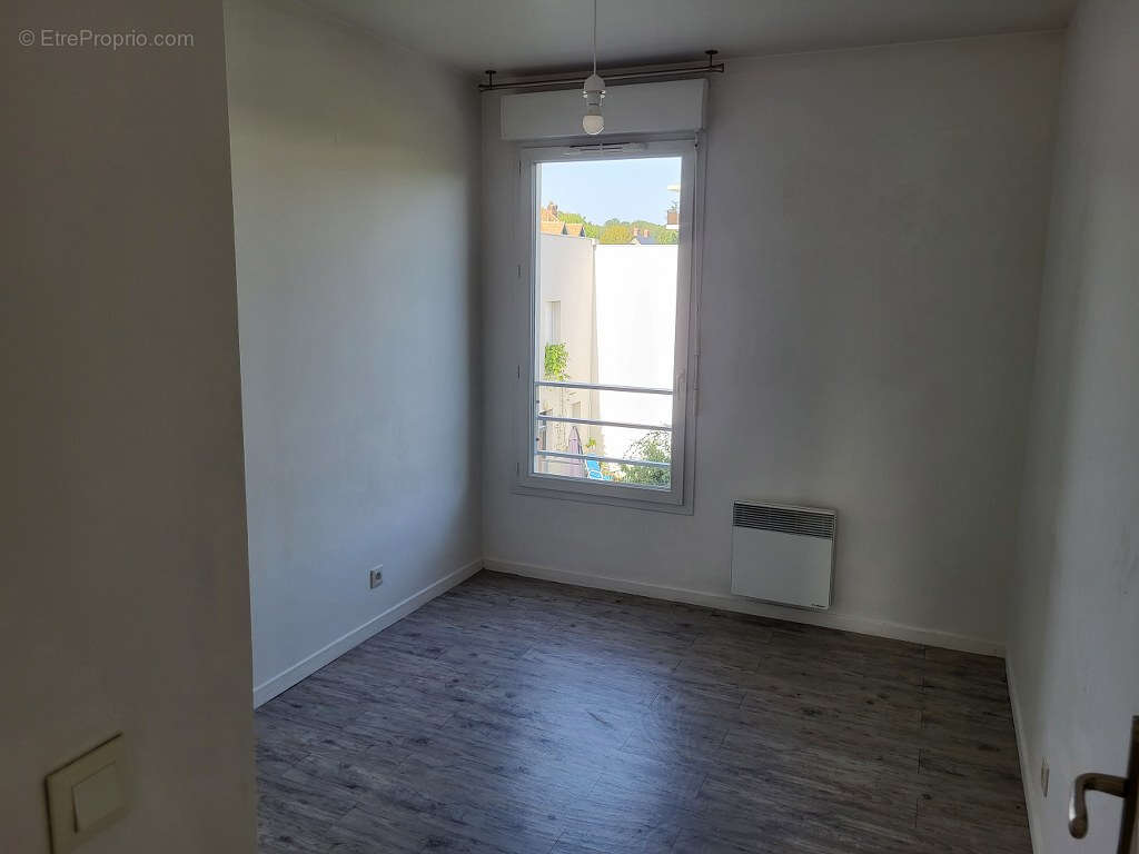 Appartement à EPERNON