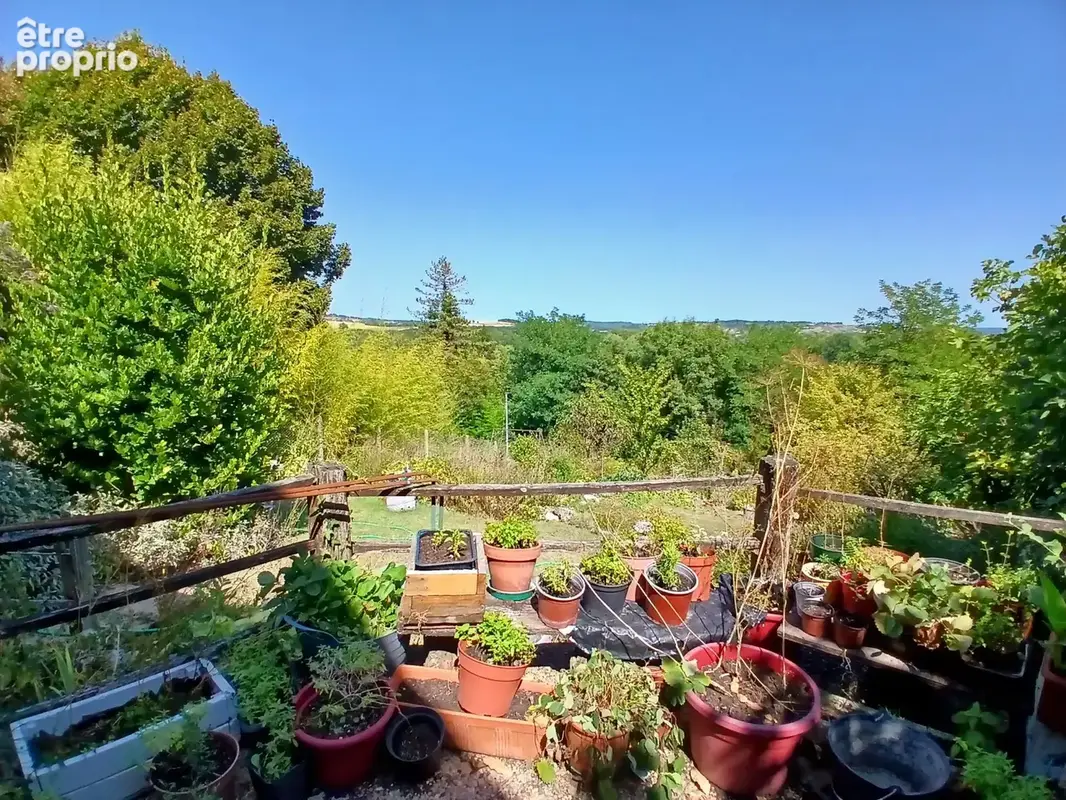 Propriété dans hameau de trois chambres avec vue imprenable. - photo 18