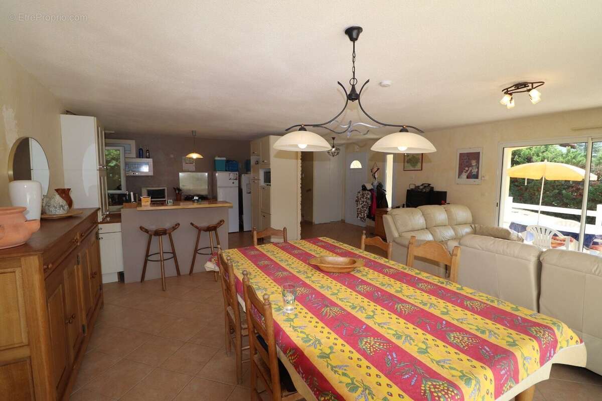 Maison à SAINT-JULIEN-EN-SAINT-ALBAN