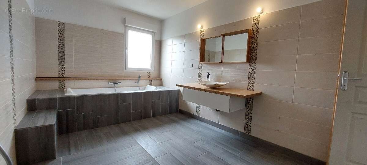 Maison 136 m² à Bajus  - photo 10