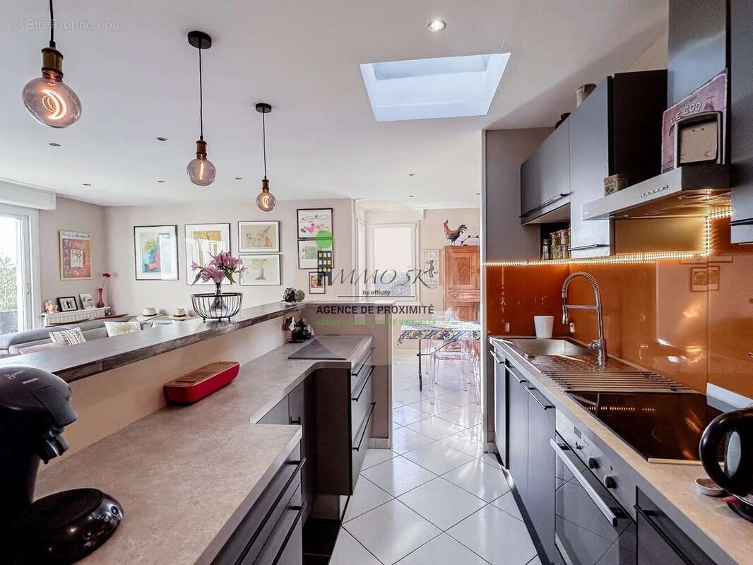 Appartement à RILLIEUX-LA-PAPE