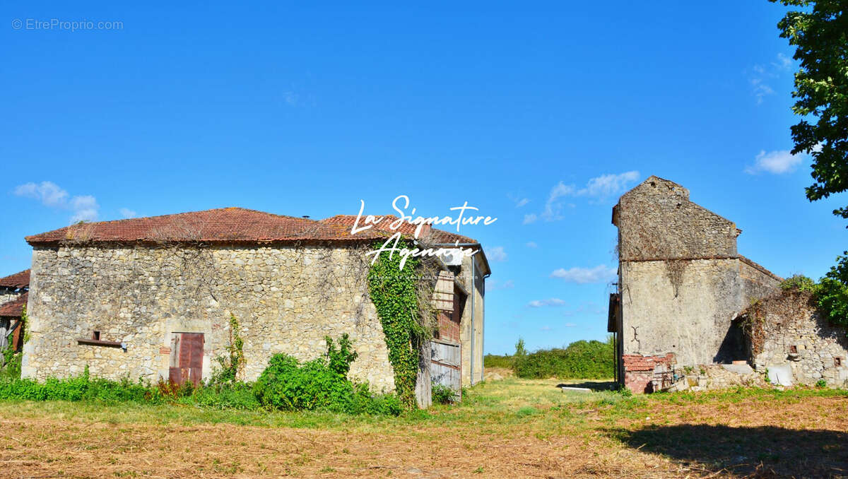 Maison à SAINTE-COLOMBE-EN-BRUILHOIS