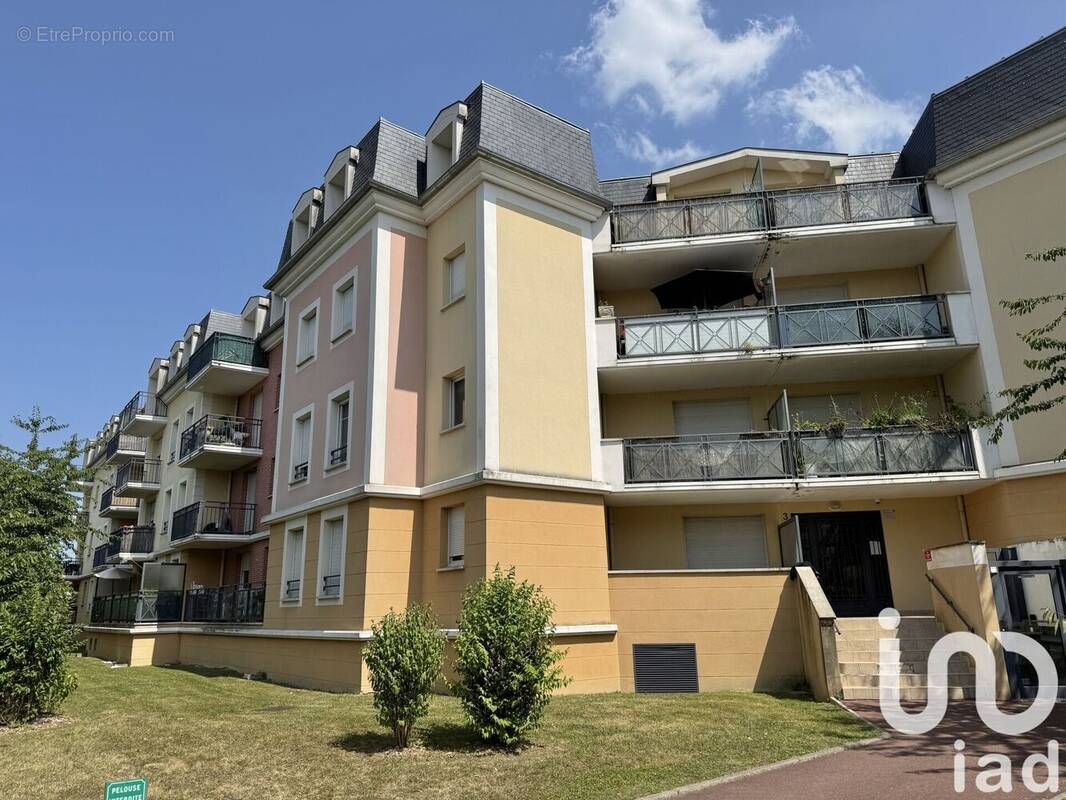 Photo 1 - Appartement à VIGNEUX-SUR-SEINE