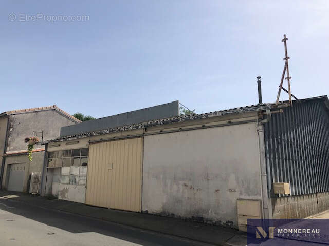 Maison à BAIGNES-SAINTE-RADEGONDE