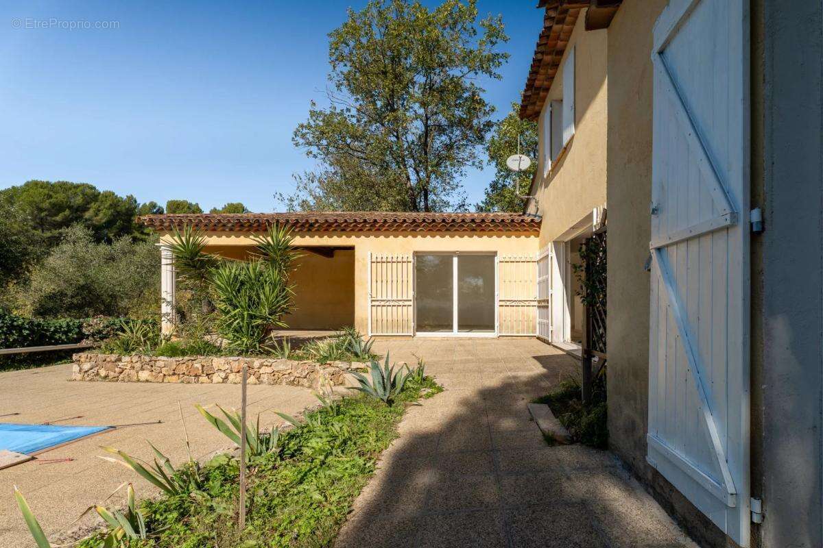 Maison à GRASSE